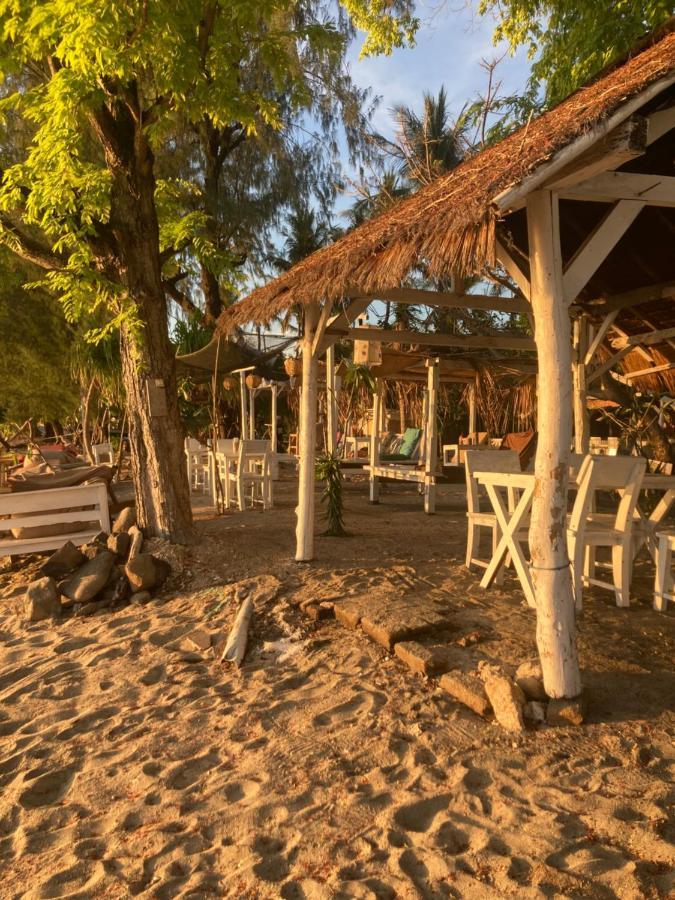 Gili Air Santay Bungalows Extérieur photo