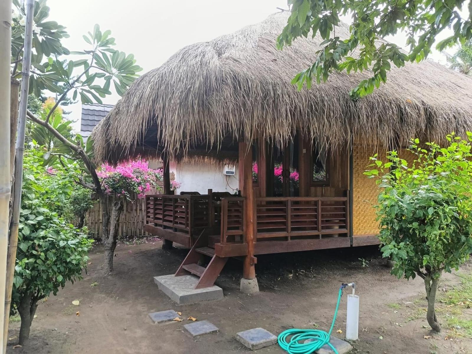 Gili Air Santay Bungalows Extérieur photo